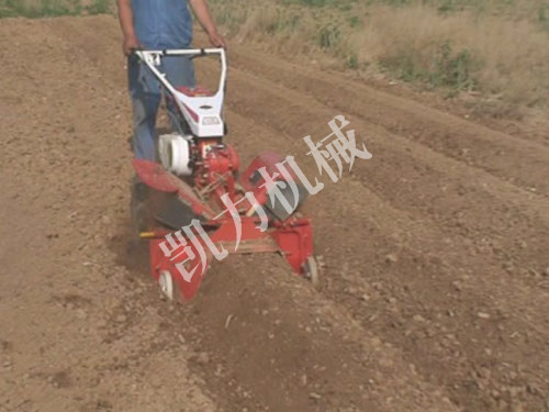 開溝起壟機(jī)